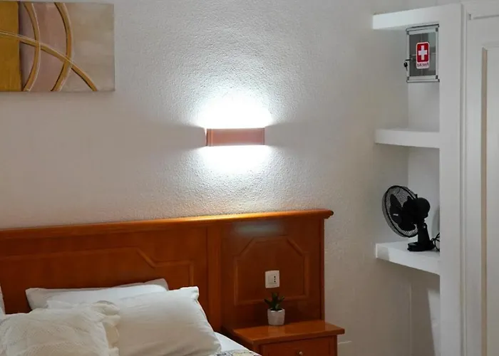 Sunset Views アデヘ